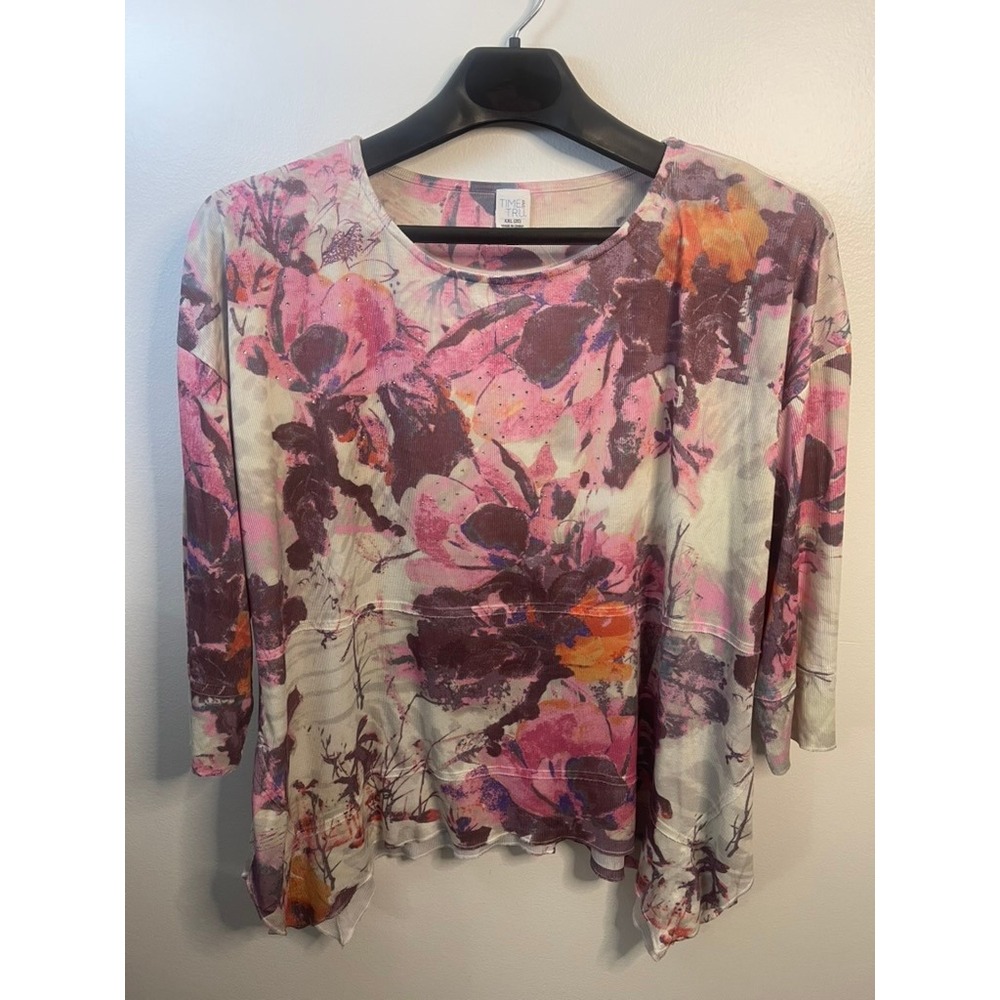 Time and Tru Womens XXL 20 Pink Floral Ribbed Sharkbite Hem 3/4 Sleeve Top